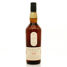 画像をギャラリービューアに読み込む, ラガヴーリン16年 700ml 43度 / LAGAVULIN 16 YEARS